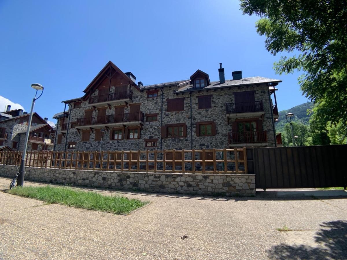 B31 - Urb. La Coma 3º - Villmor Apartman Benasque Kültér fotó