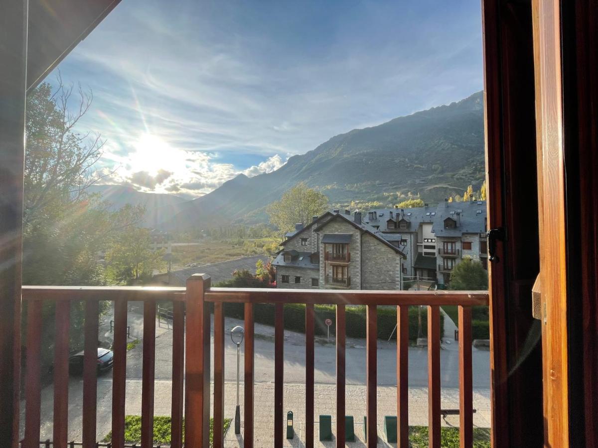 B31 - Urb. La Coma 3º - Villmor Apartman Benasque Kültér fotó