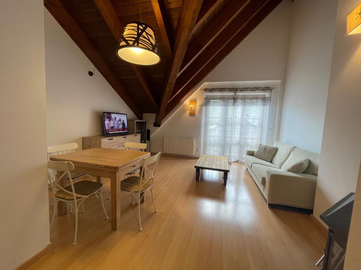 B31 - Urb. La Coma 3º - Villmor Apartman Benasque Kültér fotó